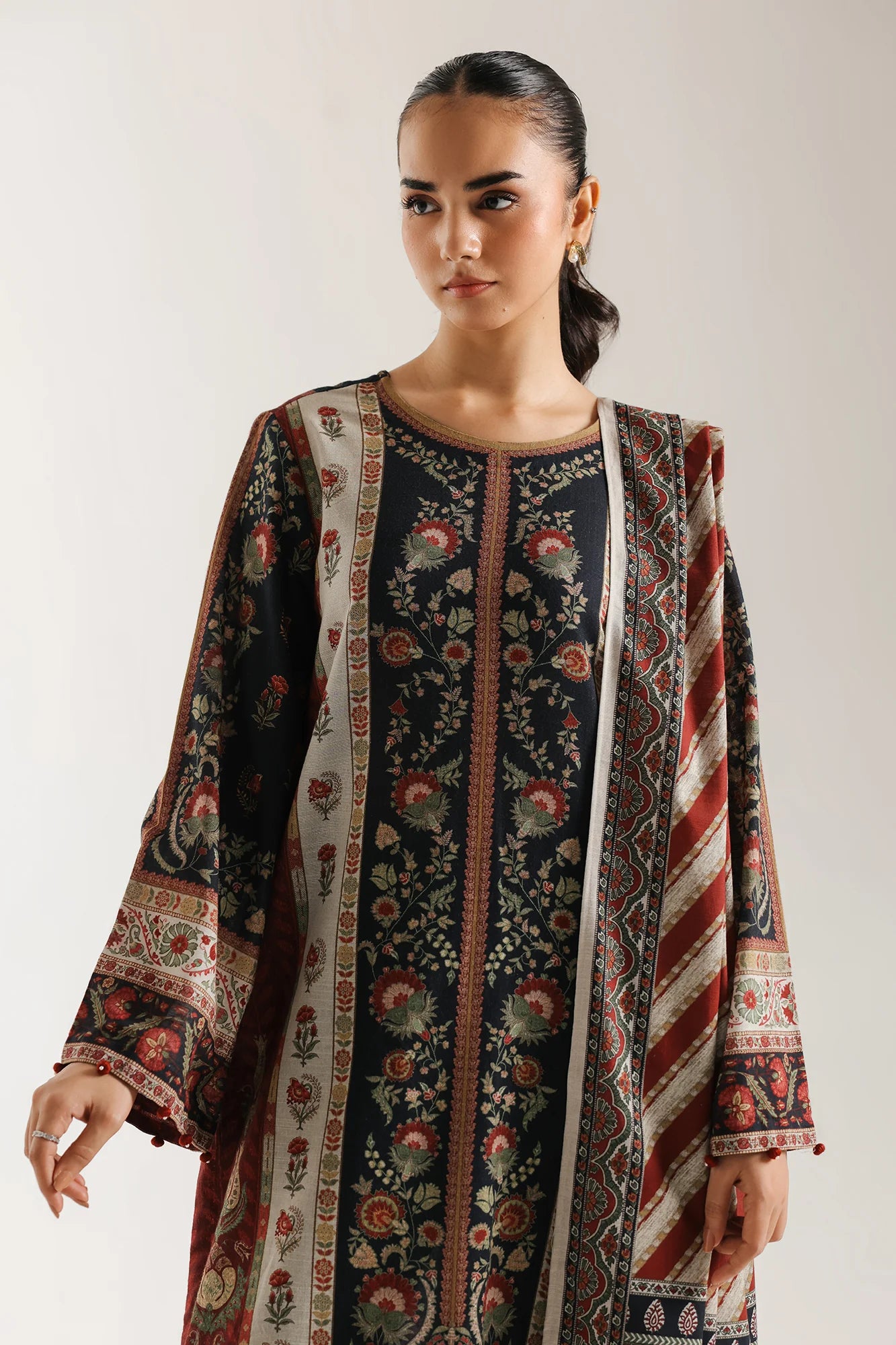 ETHNC WOMEN - WINTER COLLECTION