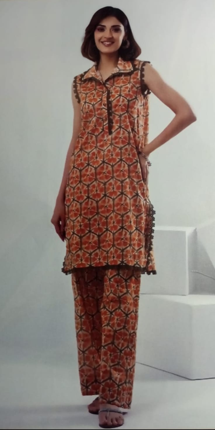 Gul Ahmed Lawn Suit (2 pcs)